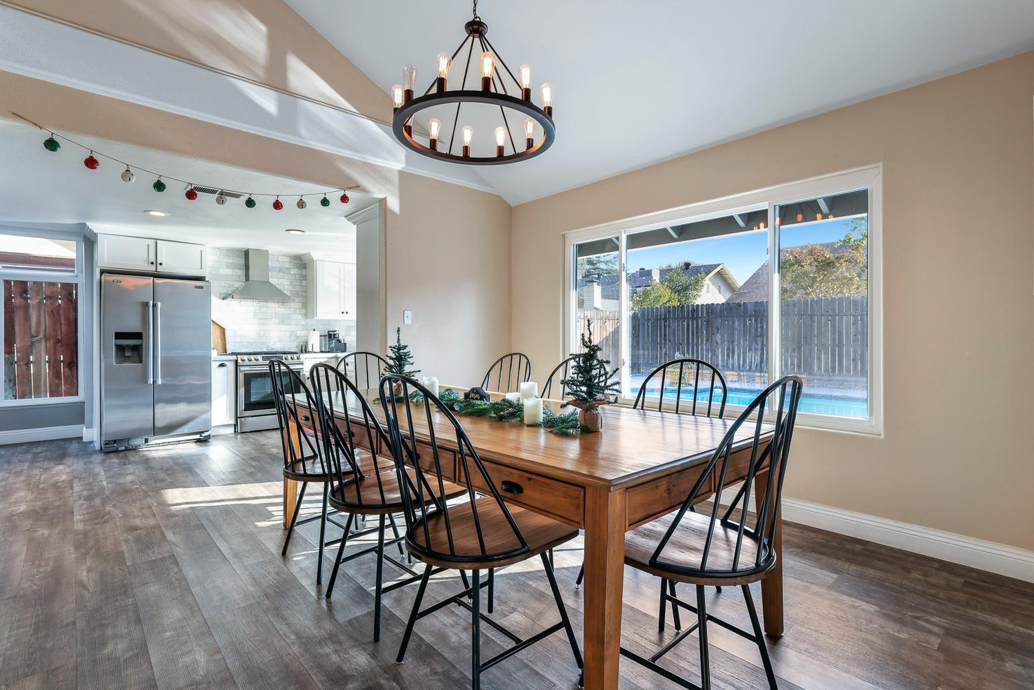 927 E Decatur Ave, Fresno, CA 93720