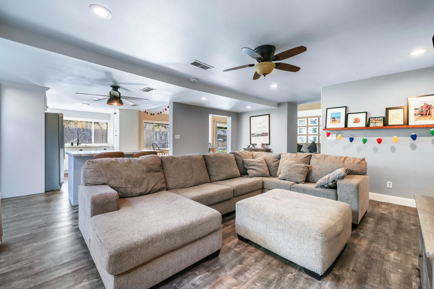 927 E Decatur Ave, Fresno, CA 93720