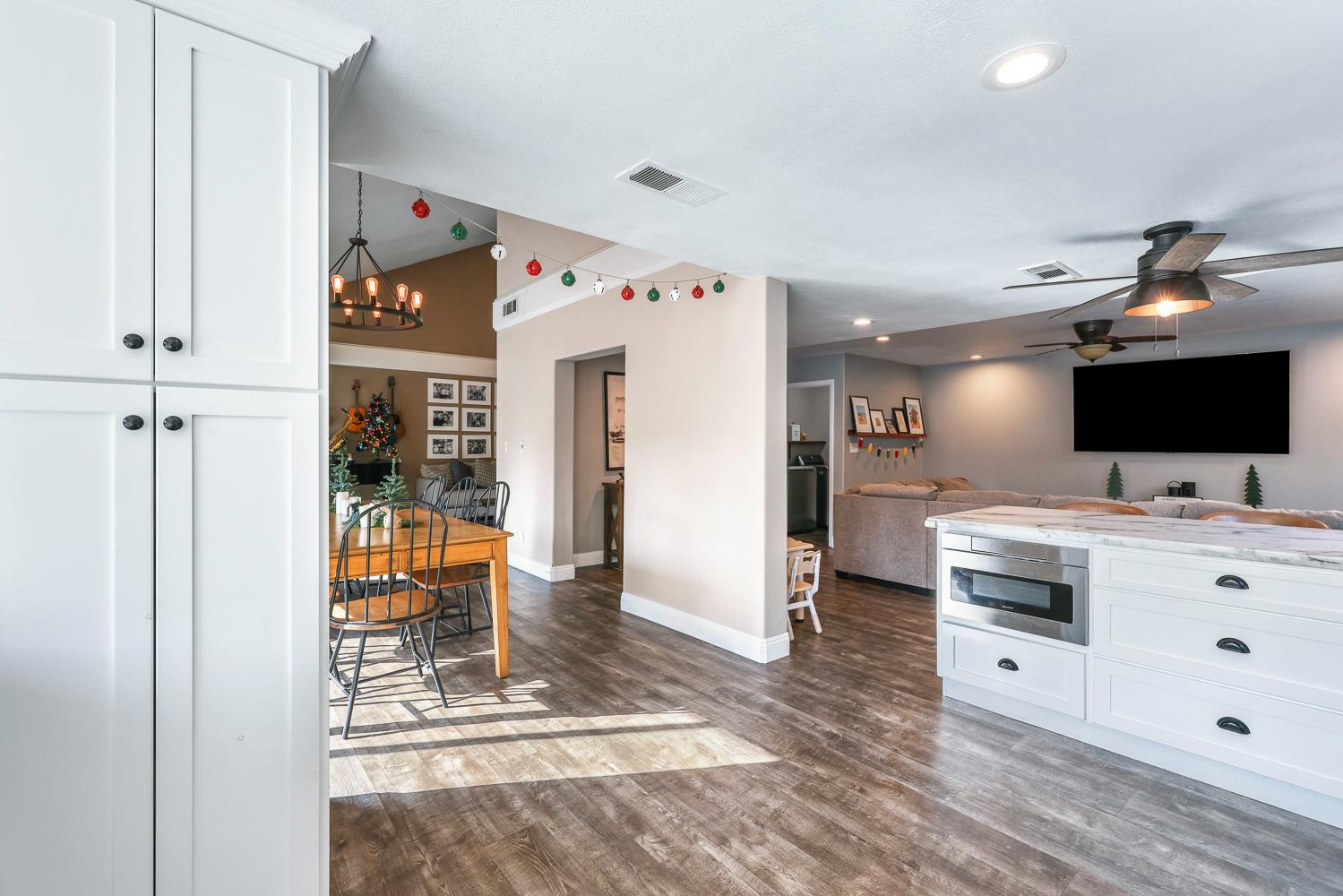 927 E Decatur Ave, Fresno, CA 93720