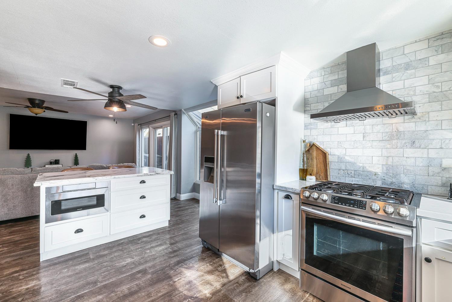 927 E Decatur Ave, Fresno, CA 93720