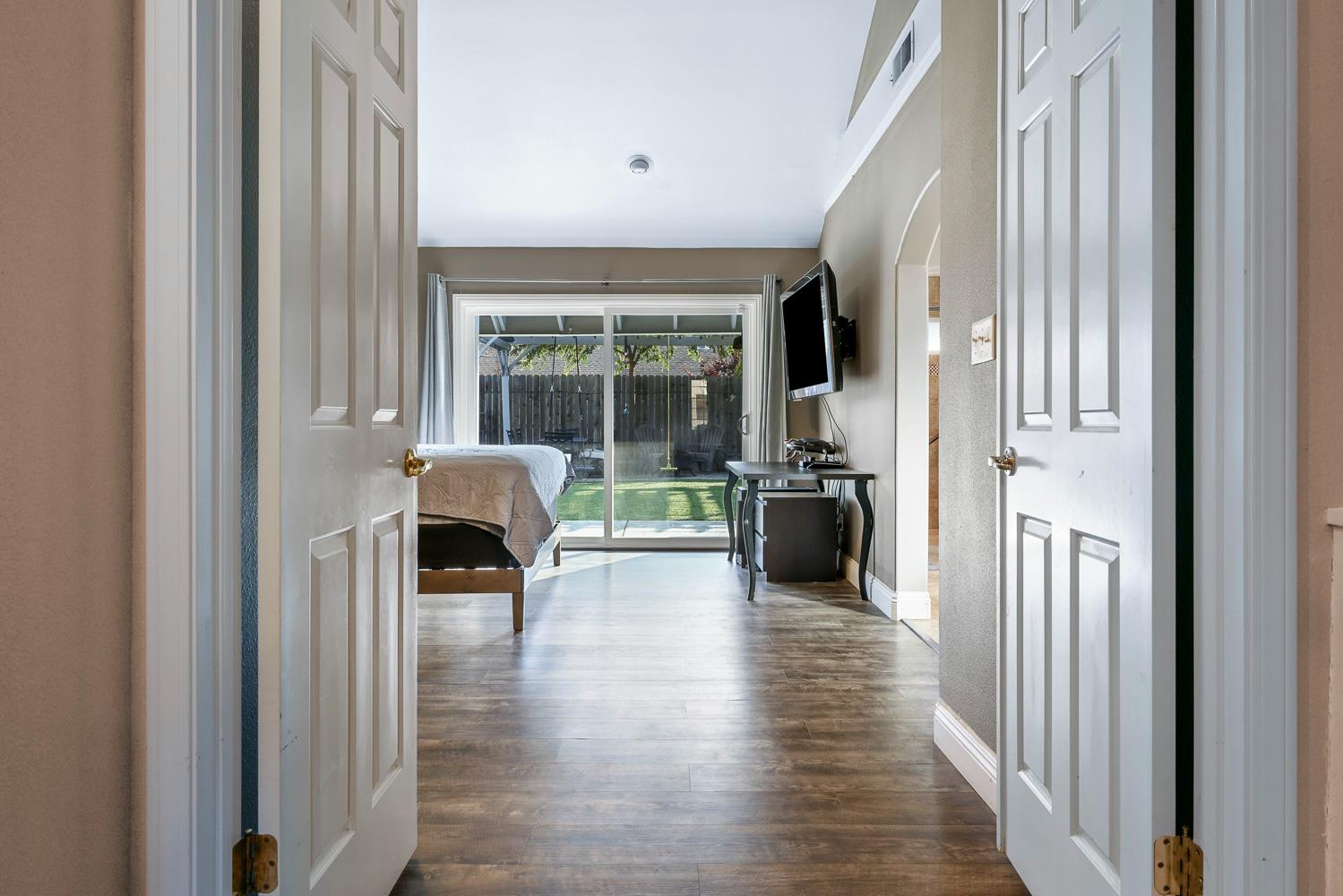 927 E Decatur Ave, Fresno, CA 93720