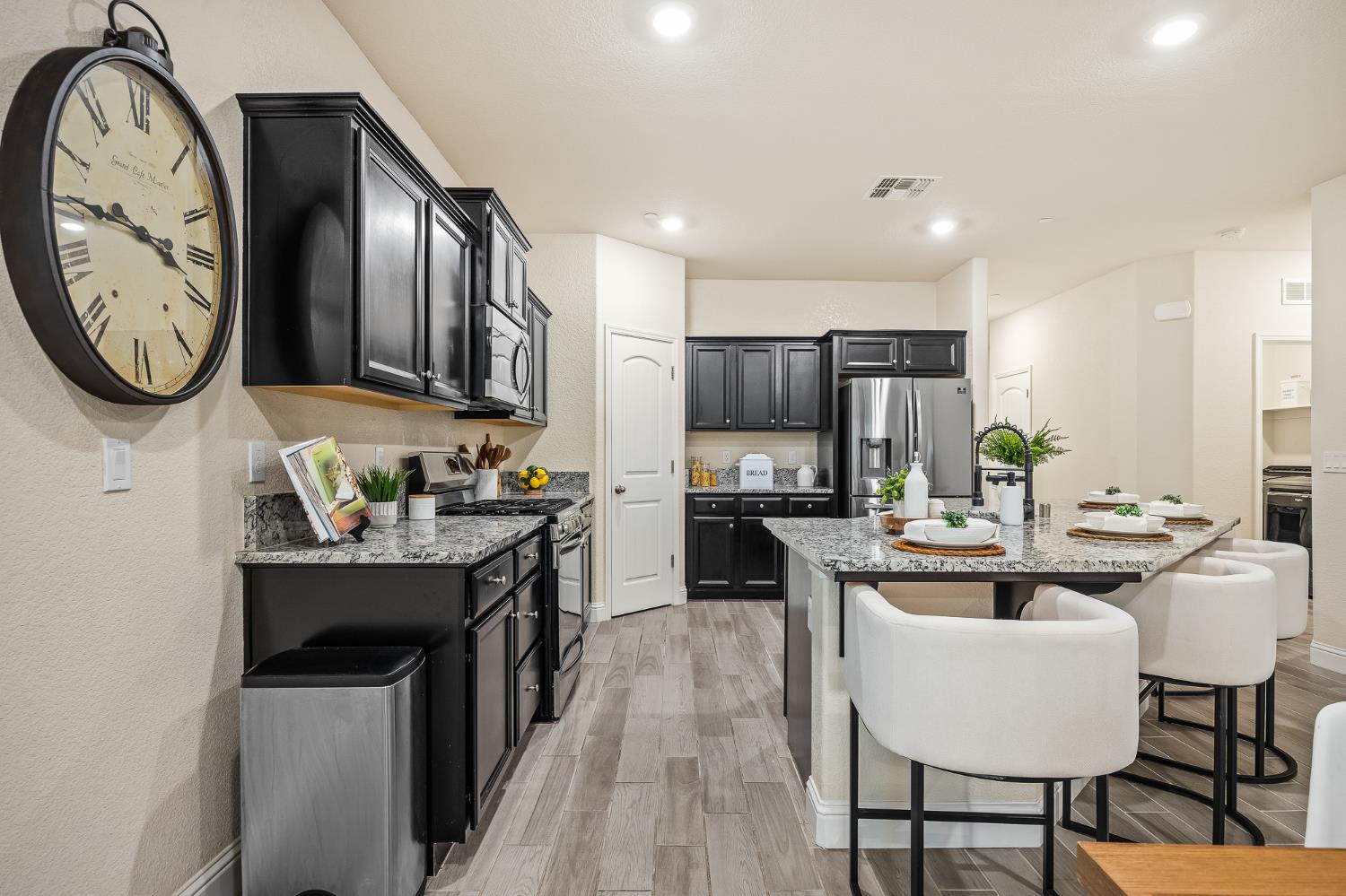 2337 Malaspina, Merced, CA 95340