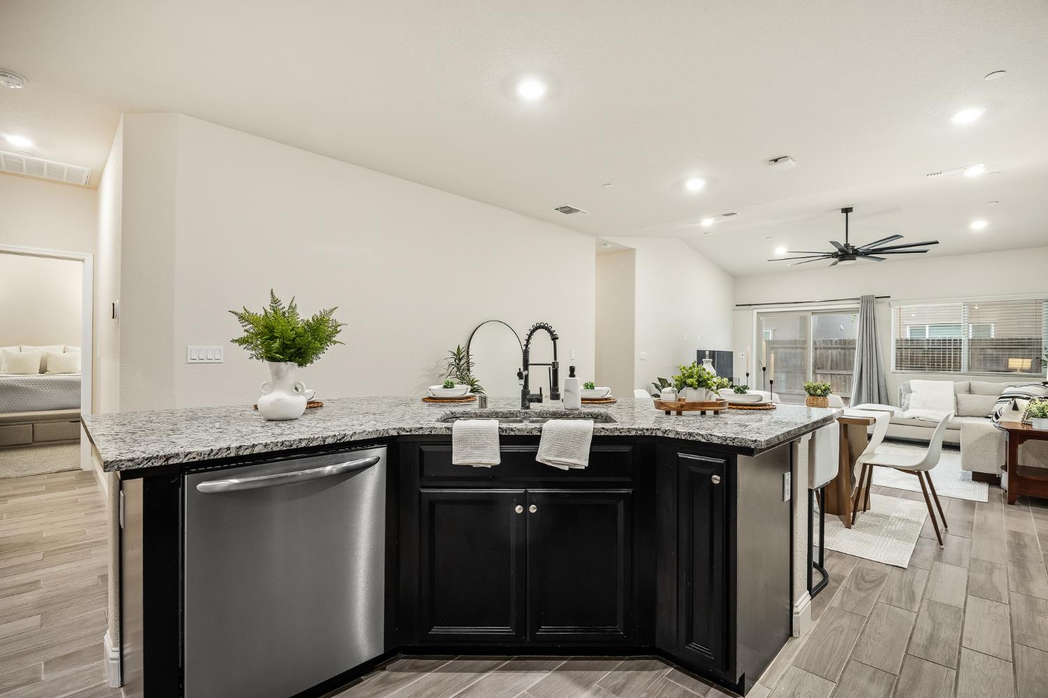 2337 Malaspina, Merced, CA 95340