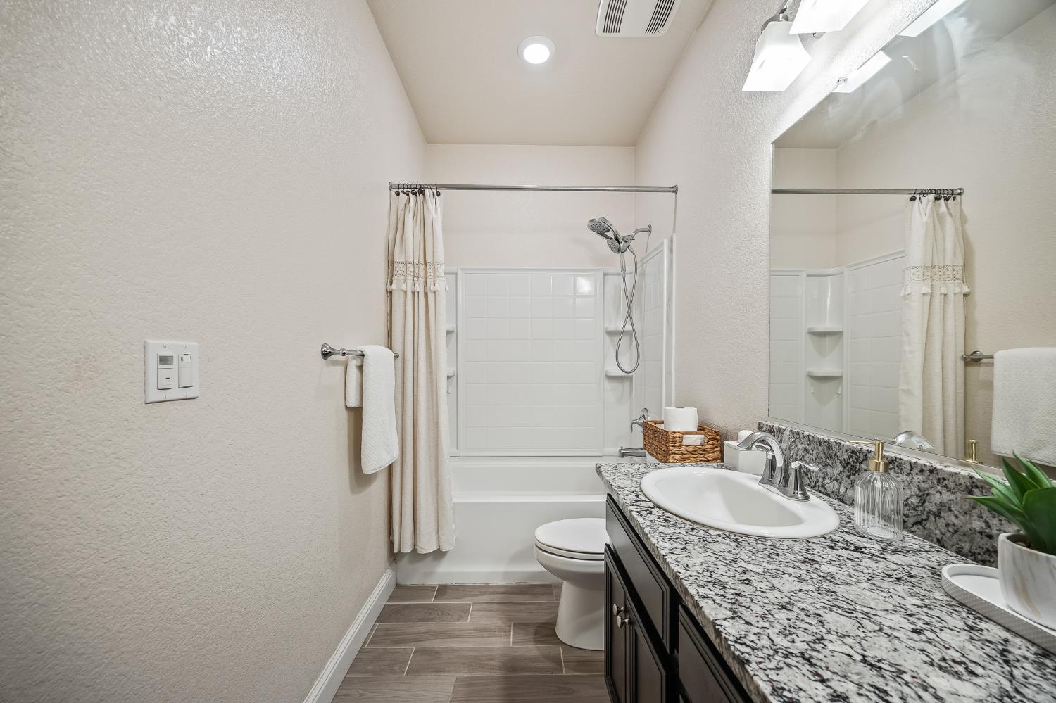 2337 Malaspina, Merced, CA 95340