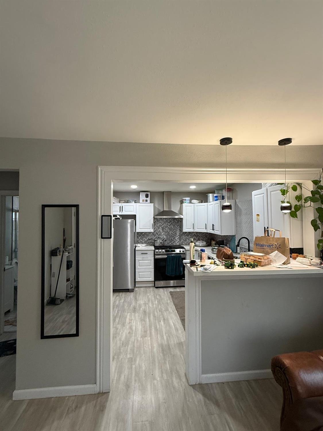 5203 W Mission Ave, Fresno, CA 93722