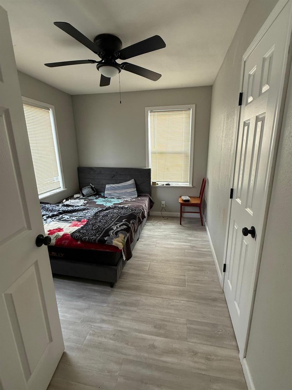 5203 W Mission Ave, Fresno, CA 93722