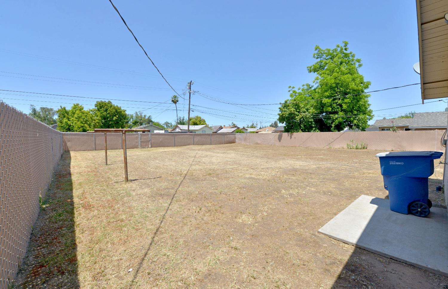 343 N Delno Ave, Fresno, CA 93706