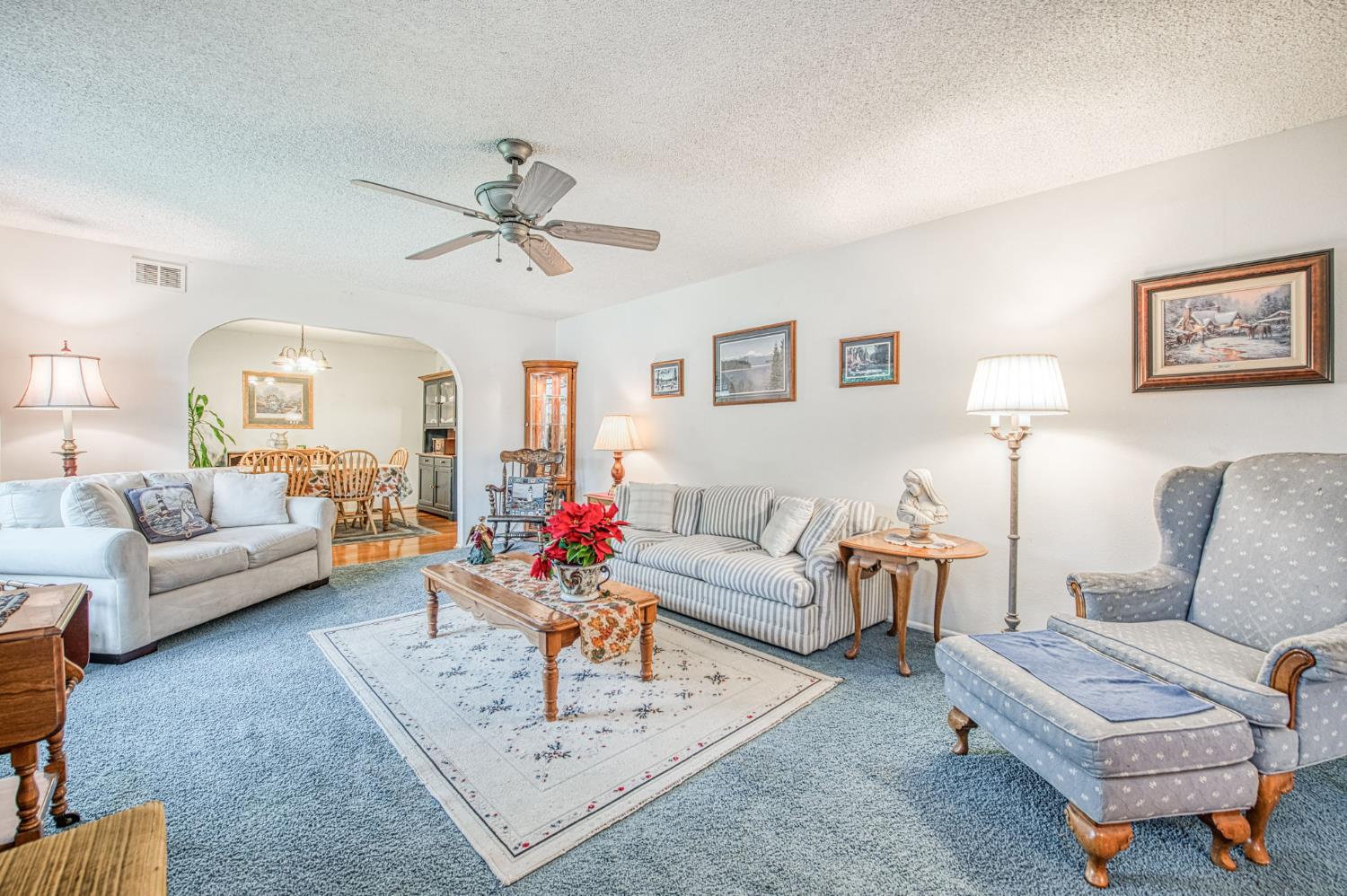 424 Temperance Ave, Clovis, CA 93611