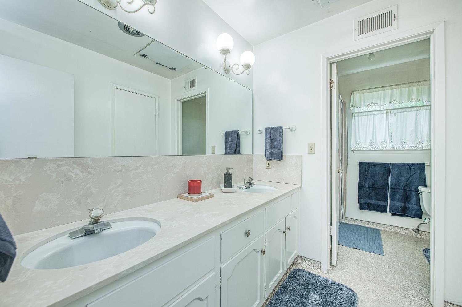 424 Temperance Ave, Clovis, CA 93611