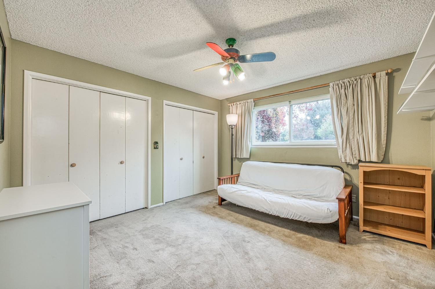 424 Temperance Ave, Clovis, CA 93611