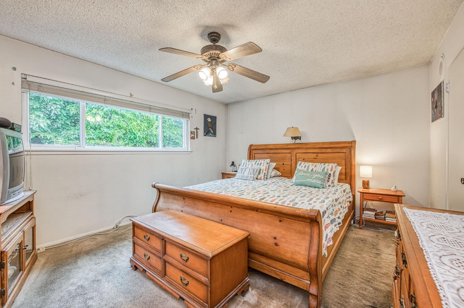 424 Temperance Ave, Clovis, CA 93611