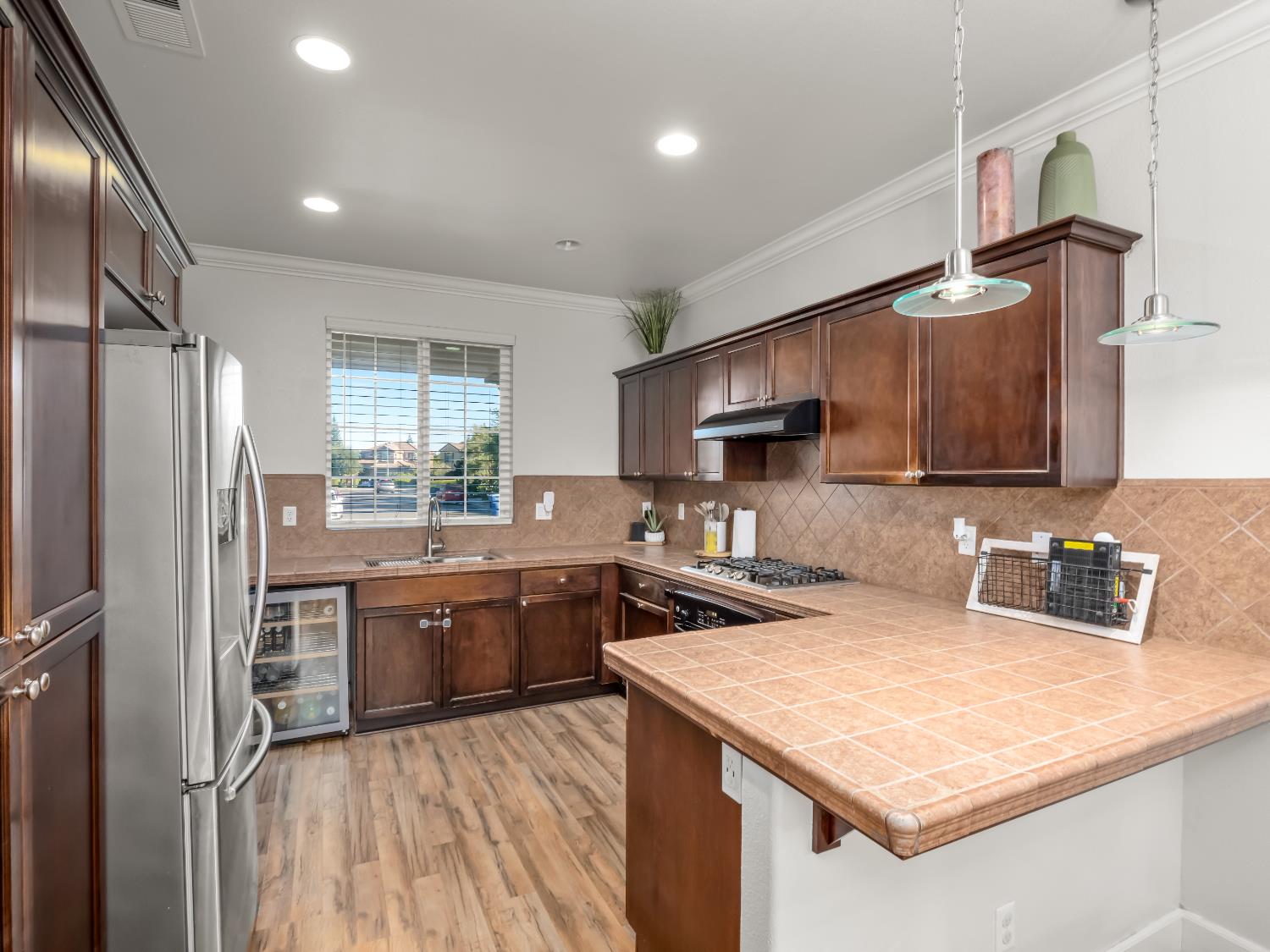 5761 W Willis Ave, Fresno, CA 93722