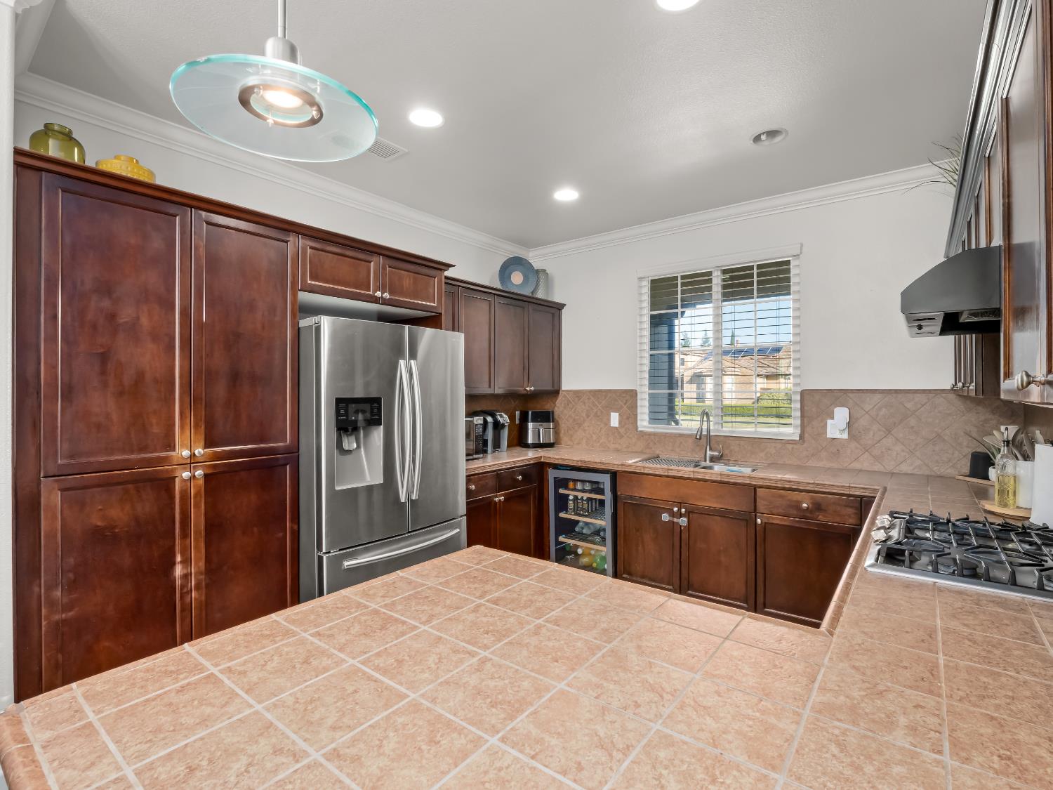 5761 W Willis Ave, Fresno, CA 93722