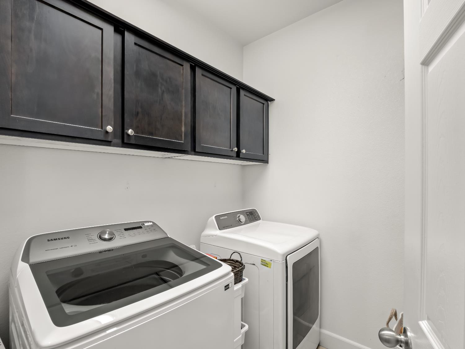 5761 W Willis Ave, Fresno, CA 93722