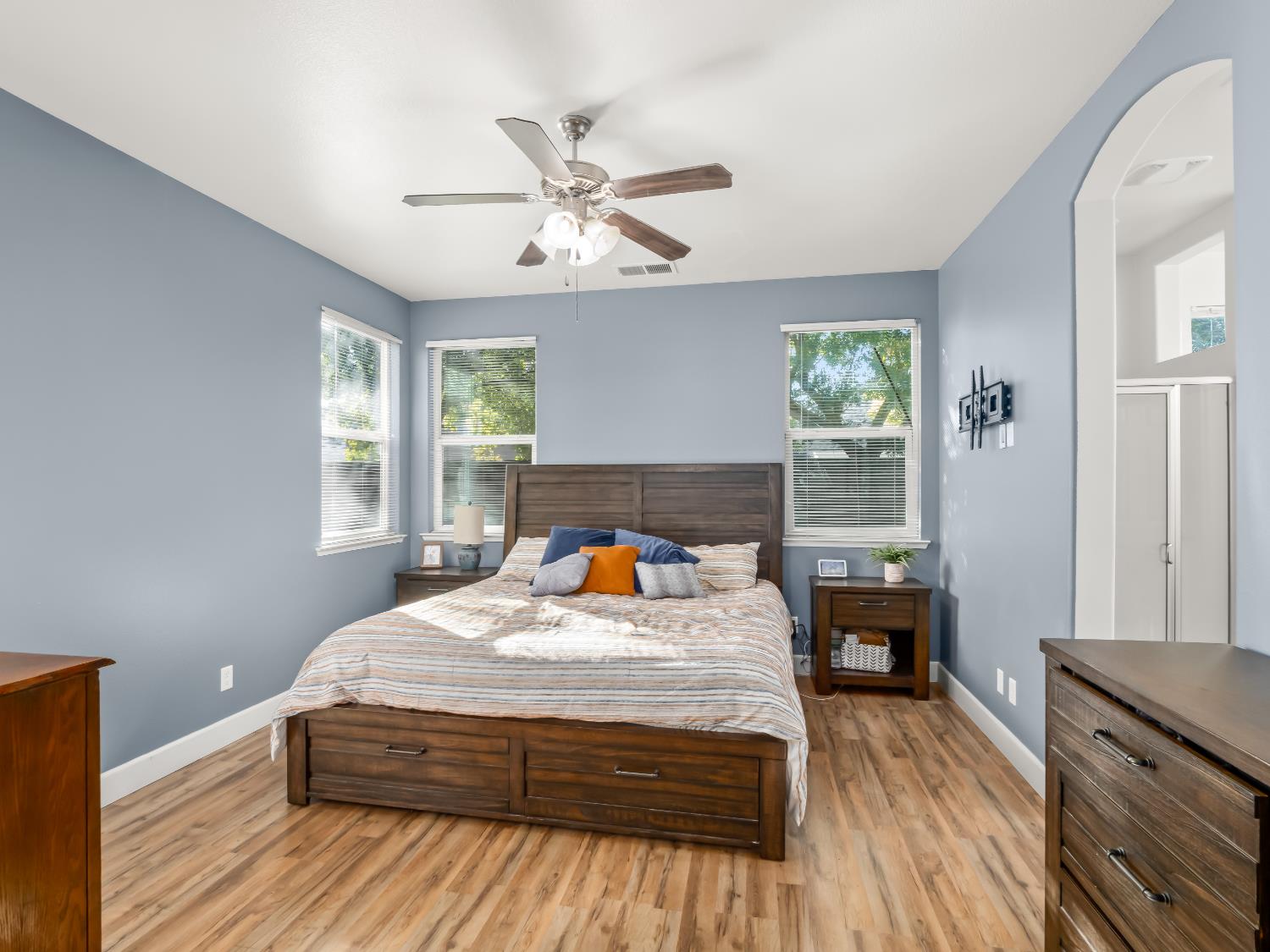 5761 W Willis Ave, Fresno, CA 93722