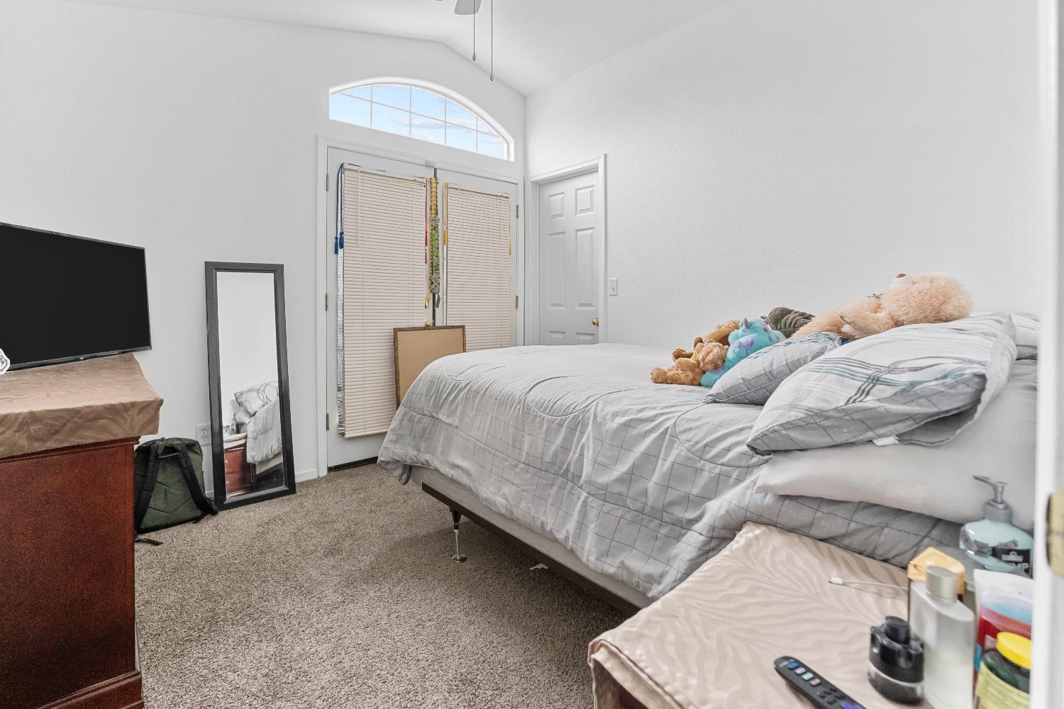 1307 Patsy St, Porterville, CA 93257