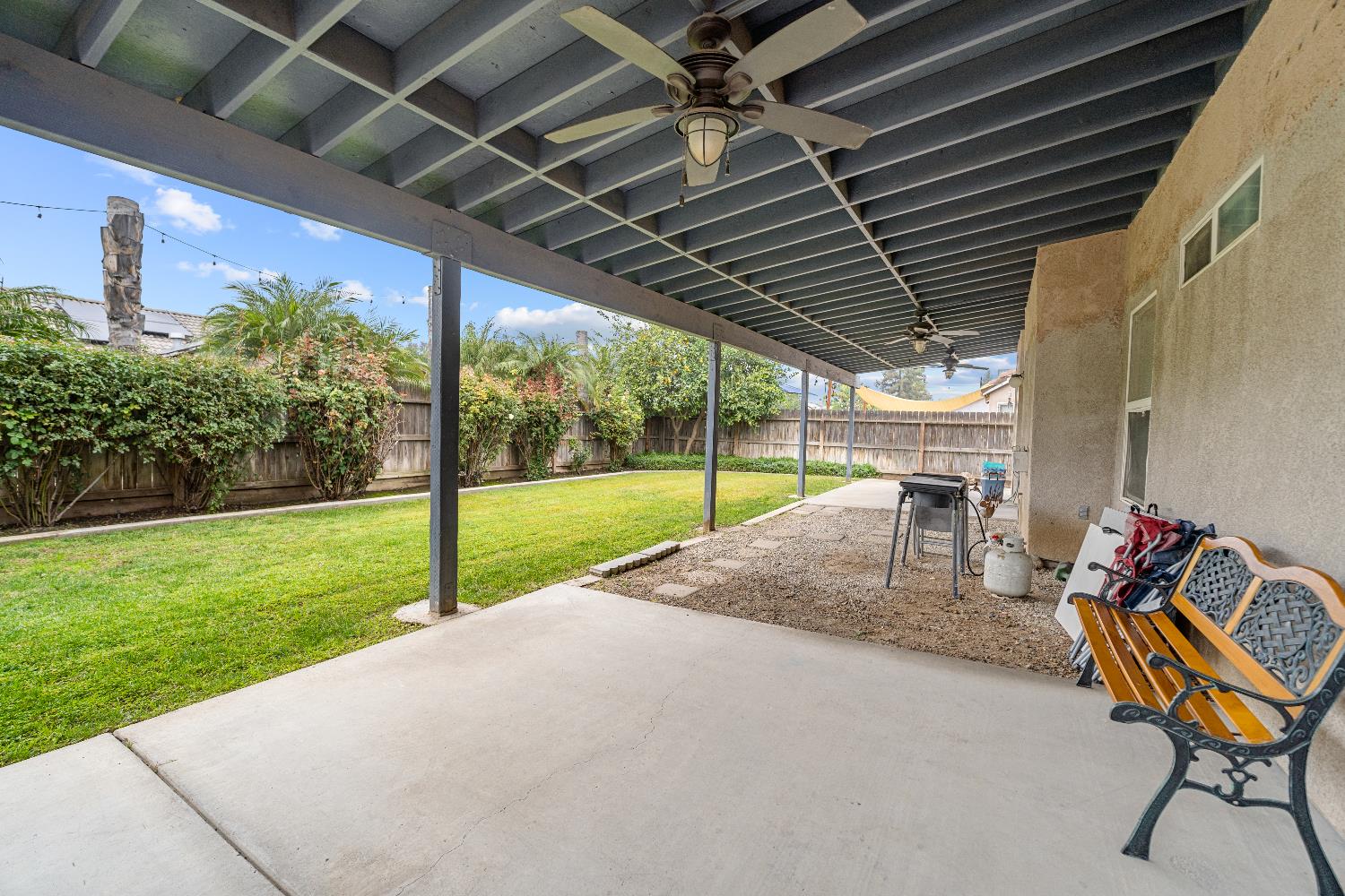 1307 Patsy St, Porterville, CA 93257