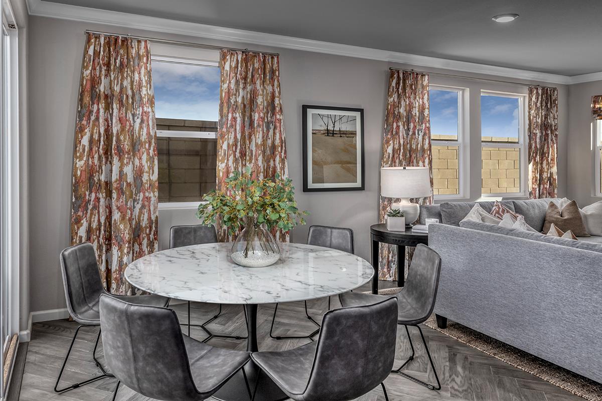 971 N Filbert Ave, Fresno, CA 93727