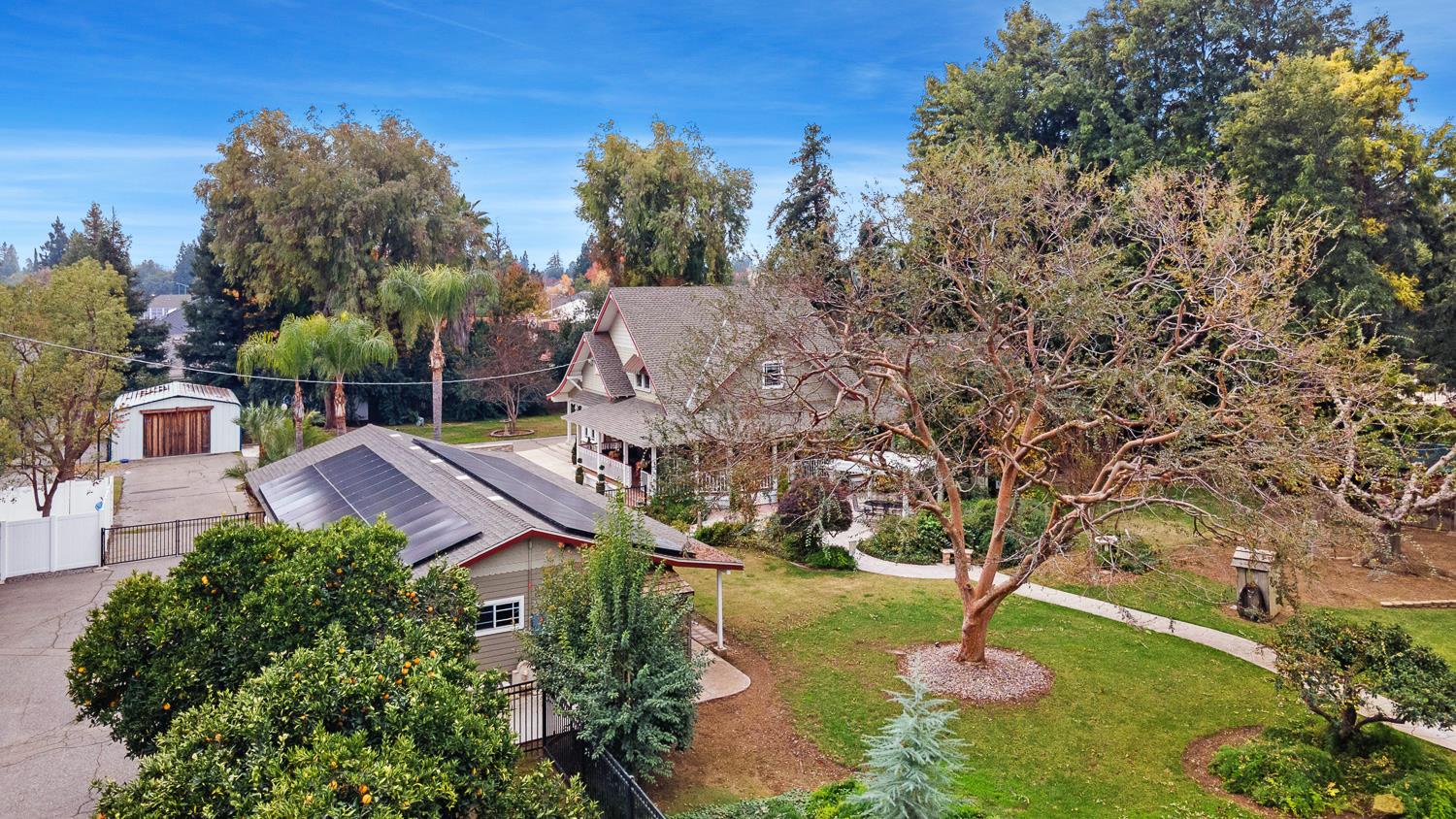 2444 Ashcroft Ave, Clovis, CA 93611