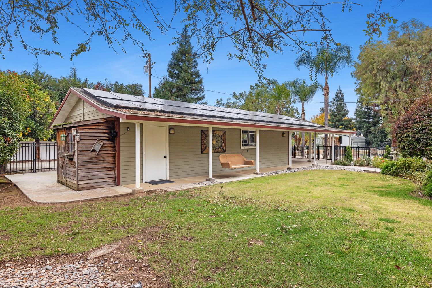 2444 Ashcroft Ave, Clovis, CA 93611