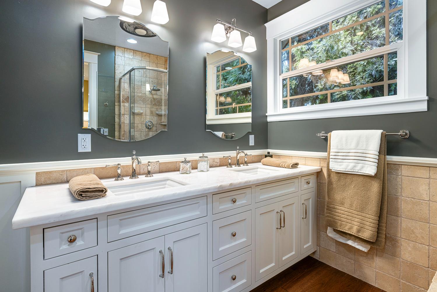 2444 Ashcroft Ave, Clovis, CA 93611