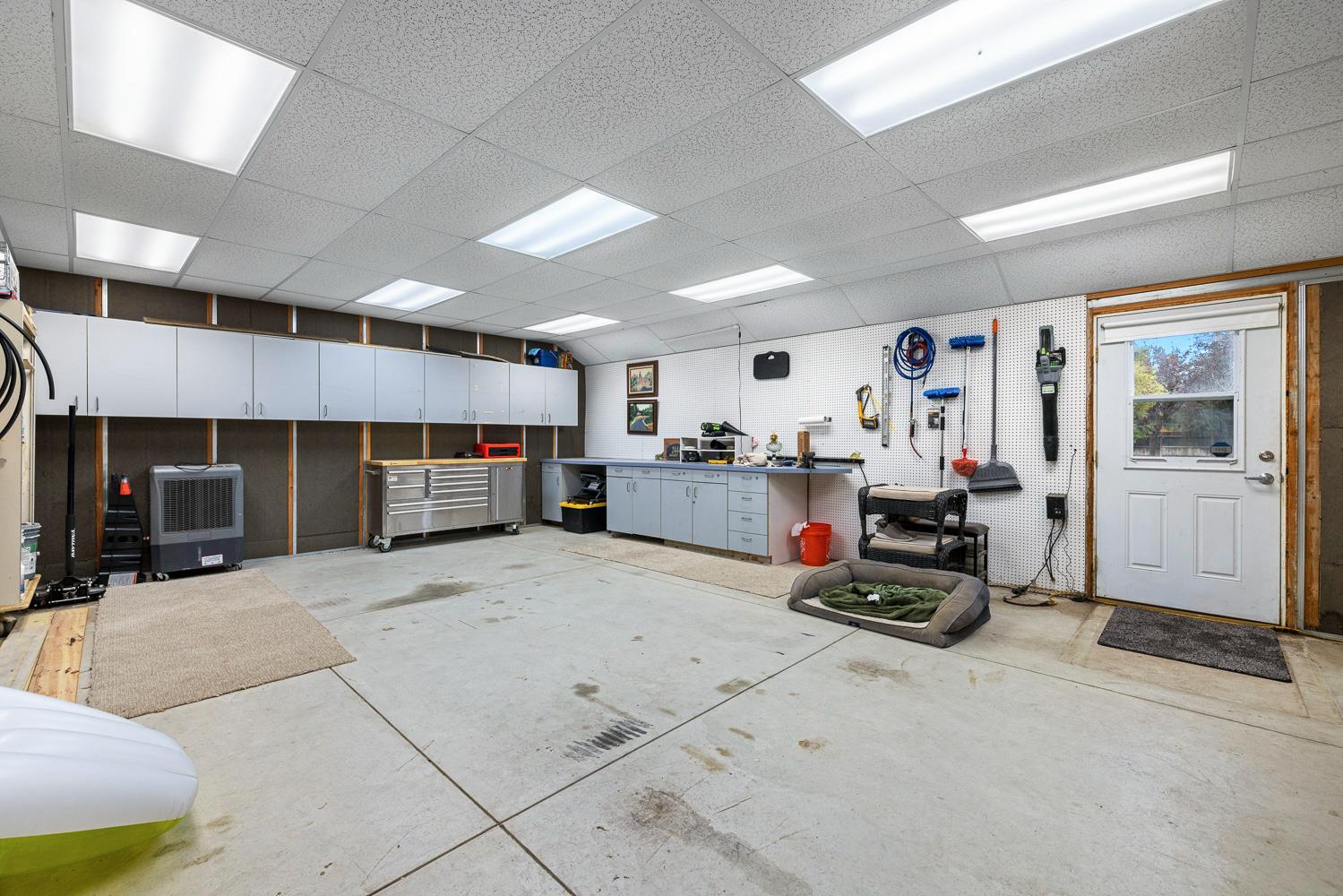 2444 Ashcroft Ave, Clovis, CA 93611