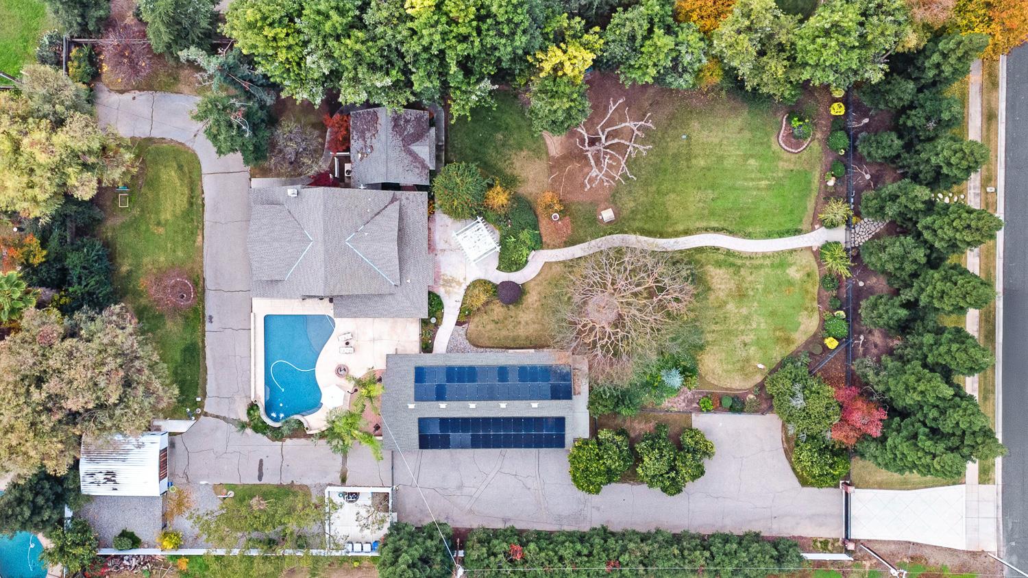 2444 Ashcroft Ave, Clovis, CA 93611