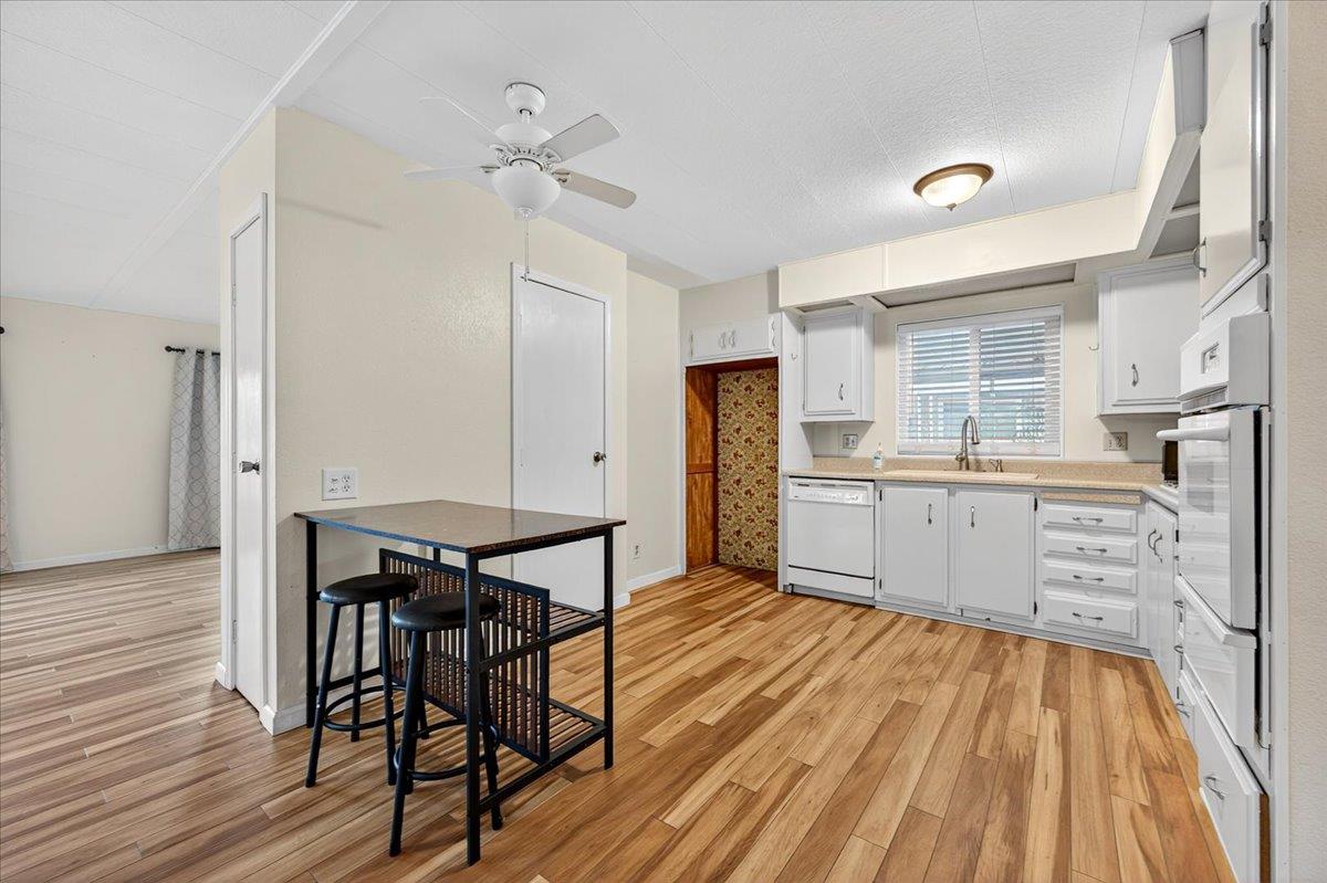 221 W Herndon Ave #120, Pinedale, CA 93650