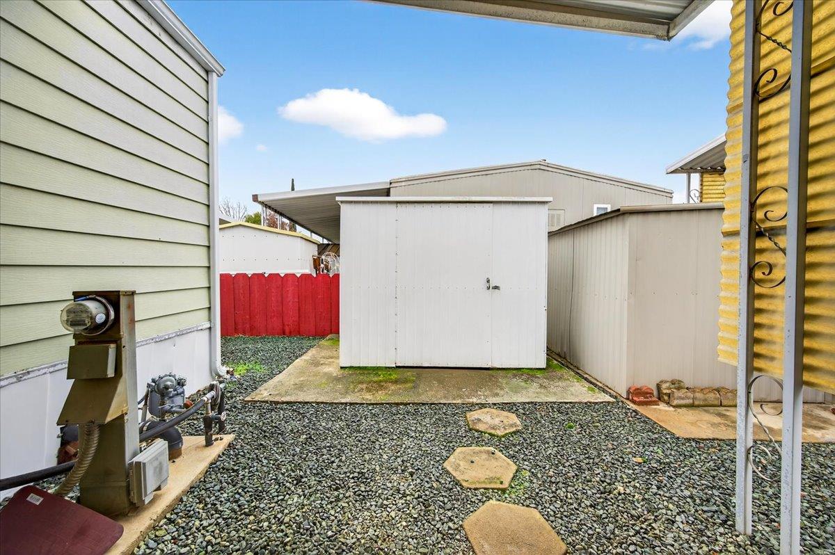 221 W Herndon Ave #120, Pinedale, CA 93650