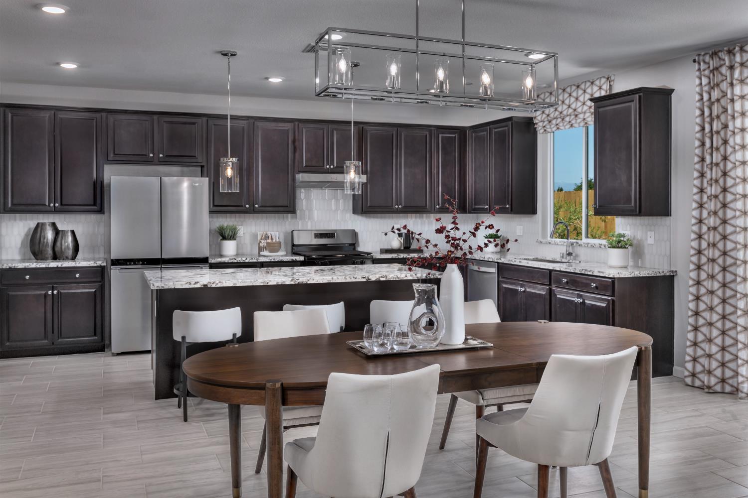 3215 Lourdes Ave, Clovis, CA 93619