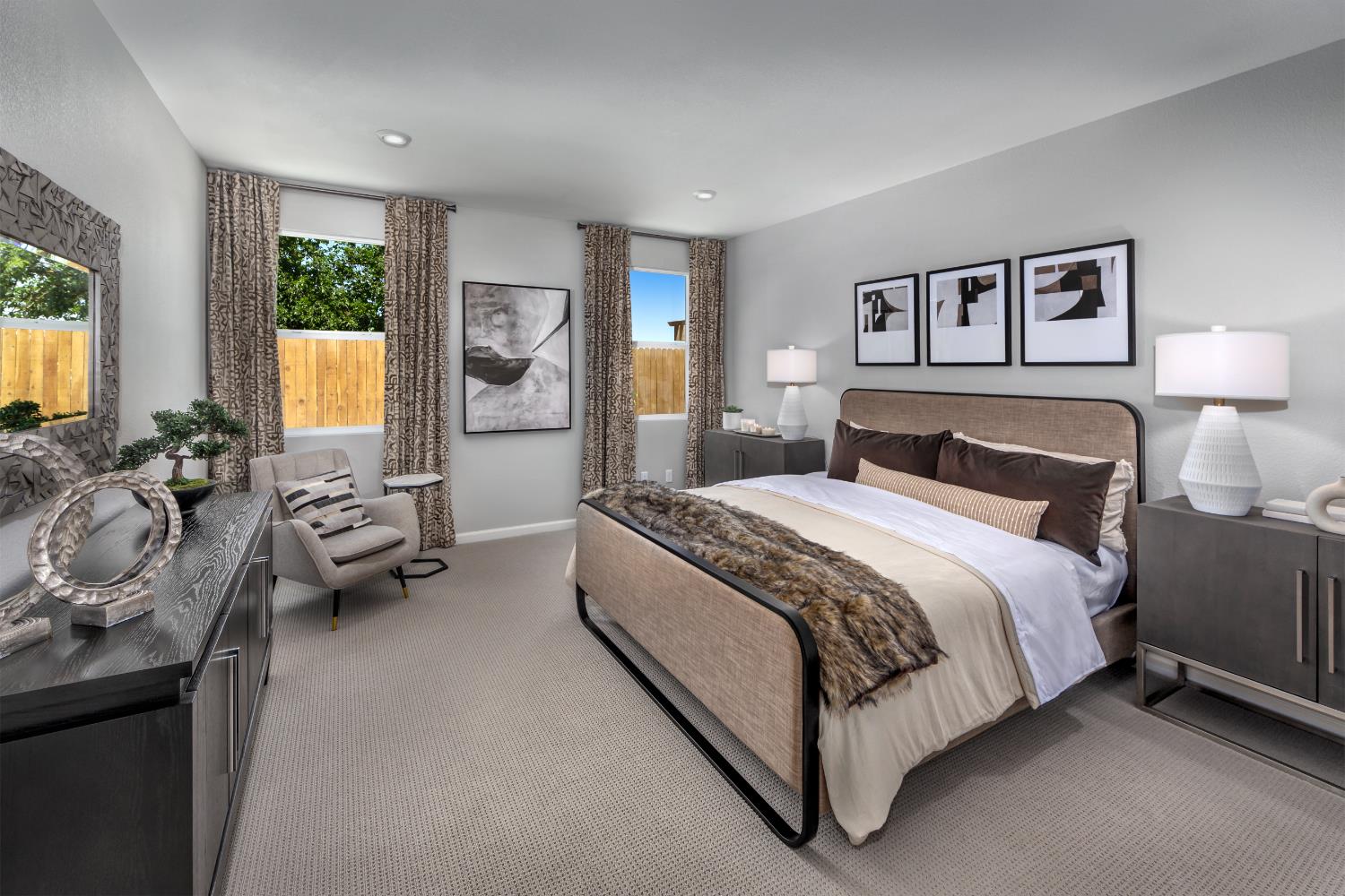 3215 Lourdes Ave, Clovis, CA 93619