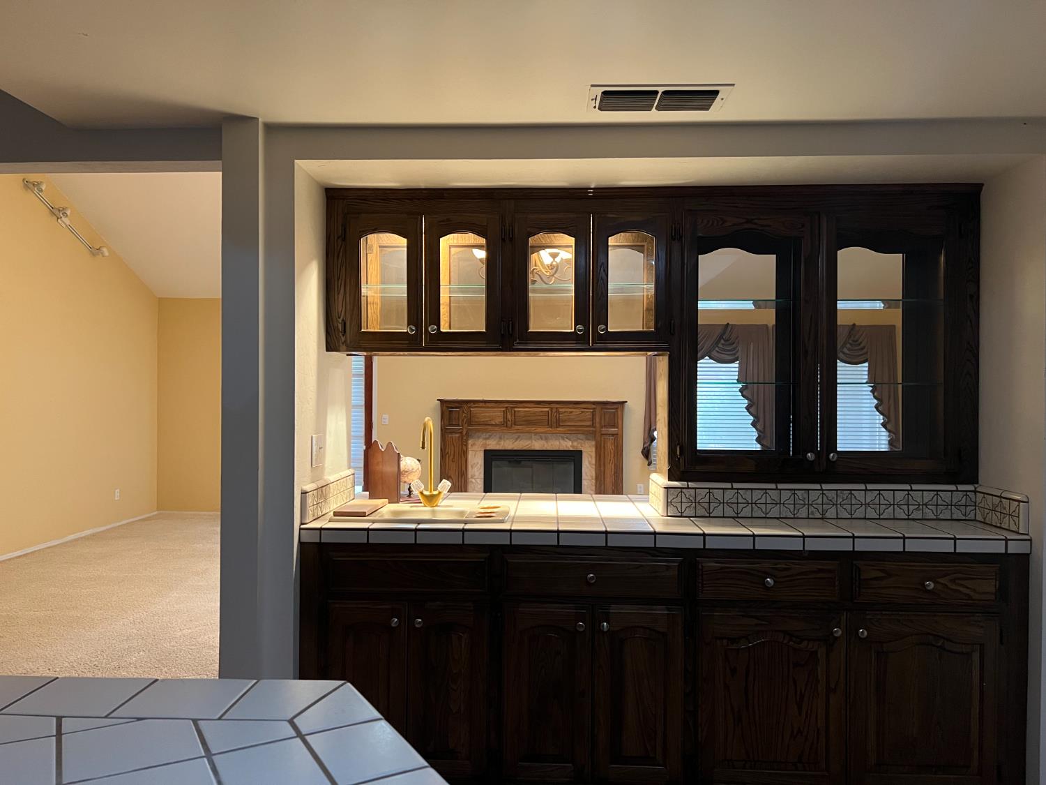 11 Seasons Ct, Madera, CA 93637