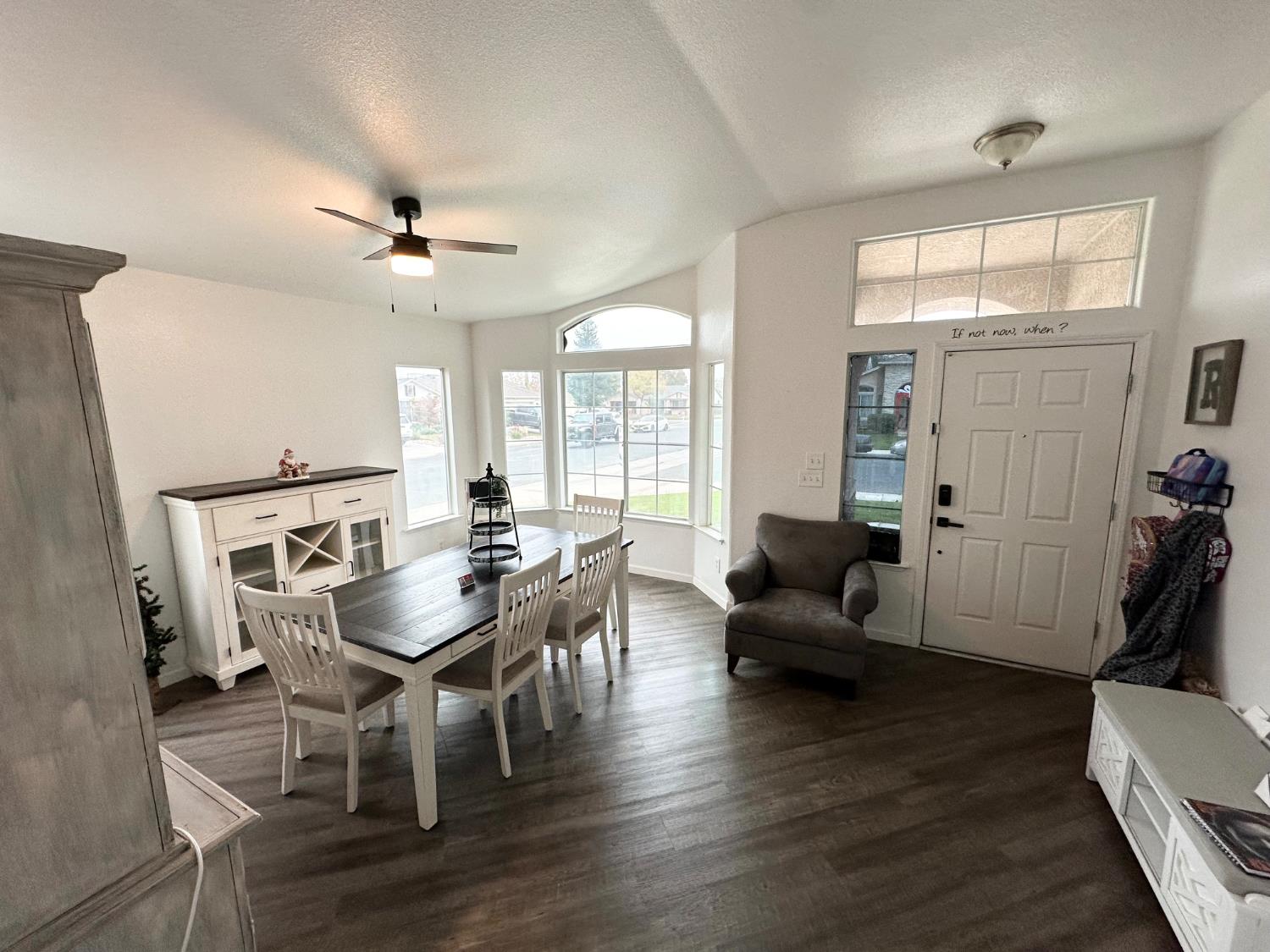 5574 W Pine Ave, Fresno, CA 93722