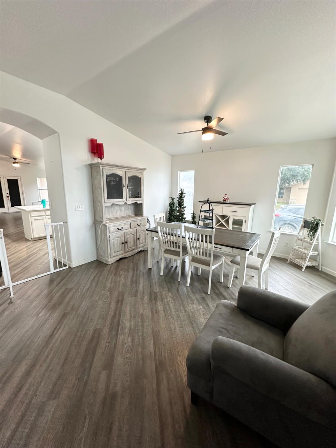 5574 W Pine Ave, Fresno, CA 93722