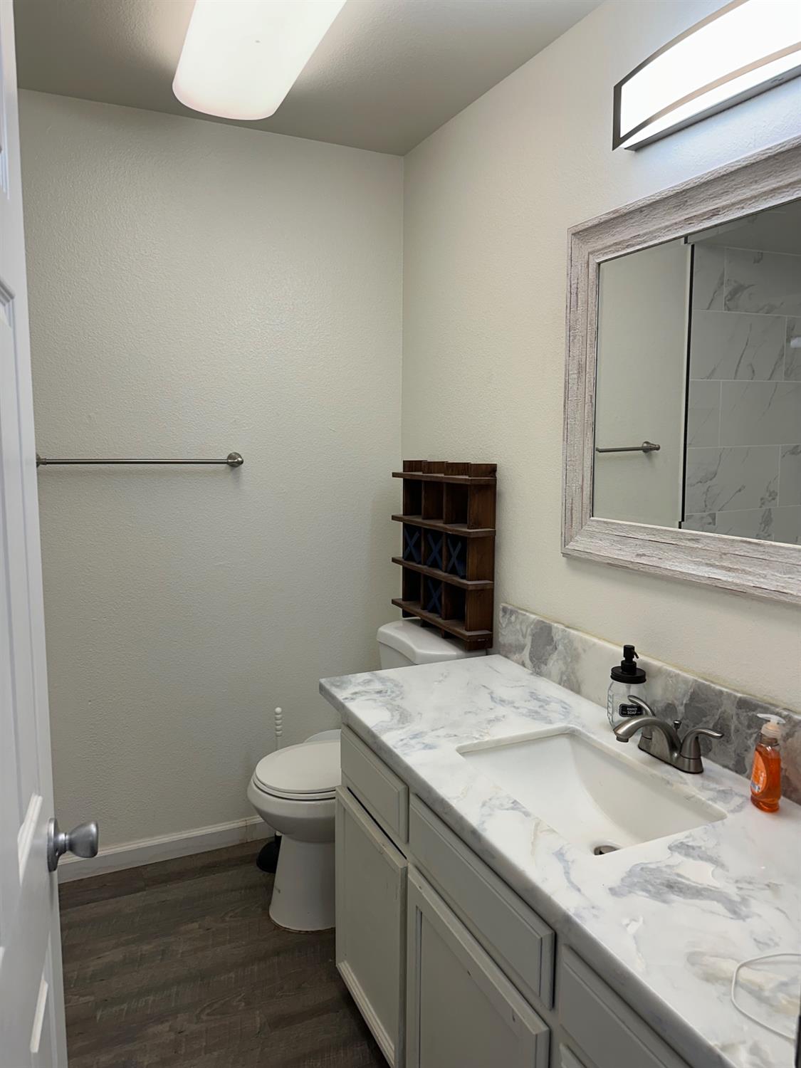 5574 W Pine Ave, Fresno, CA 93722