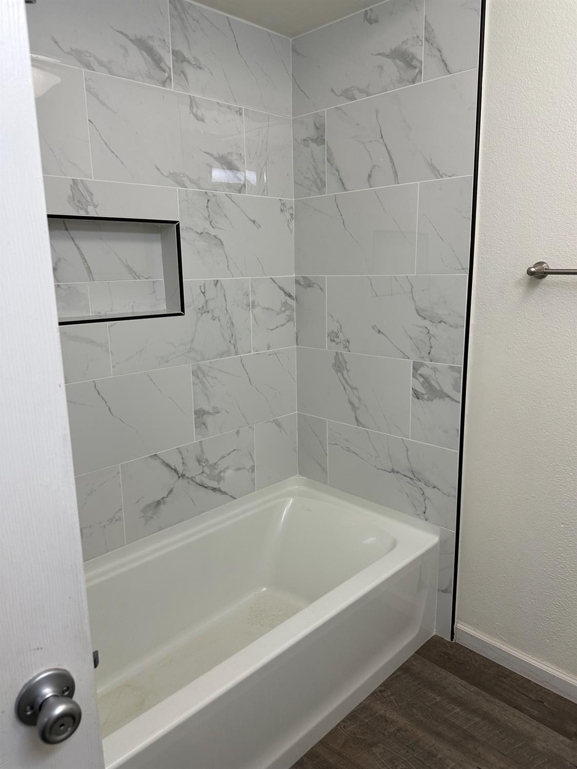 5574 W Pine Ave, Fresno, CA 93722