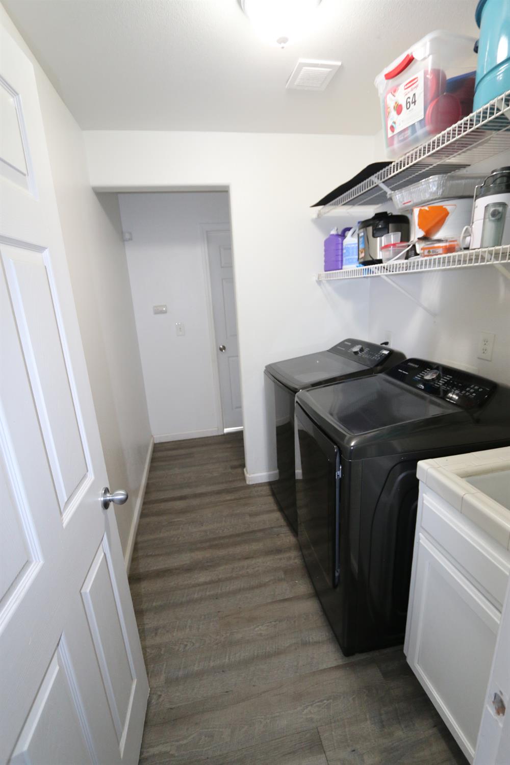 5574 W Pine Ave, Fresno, CA 93722