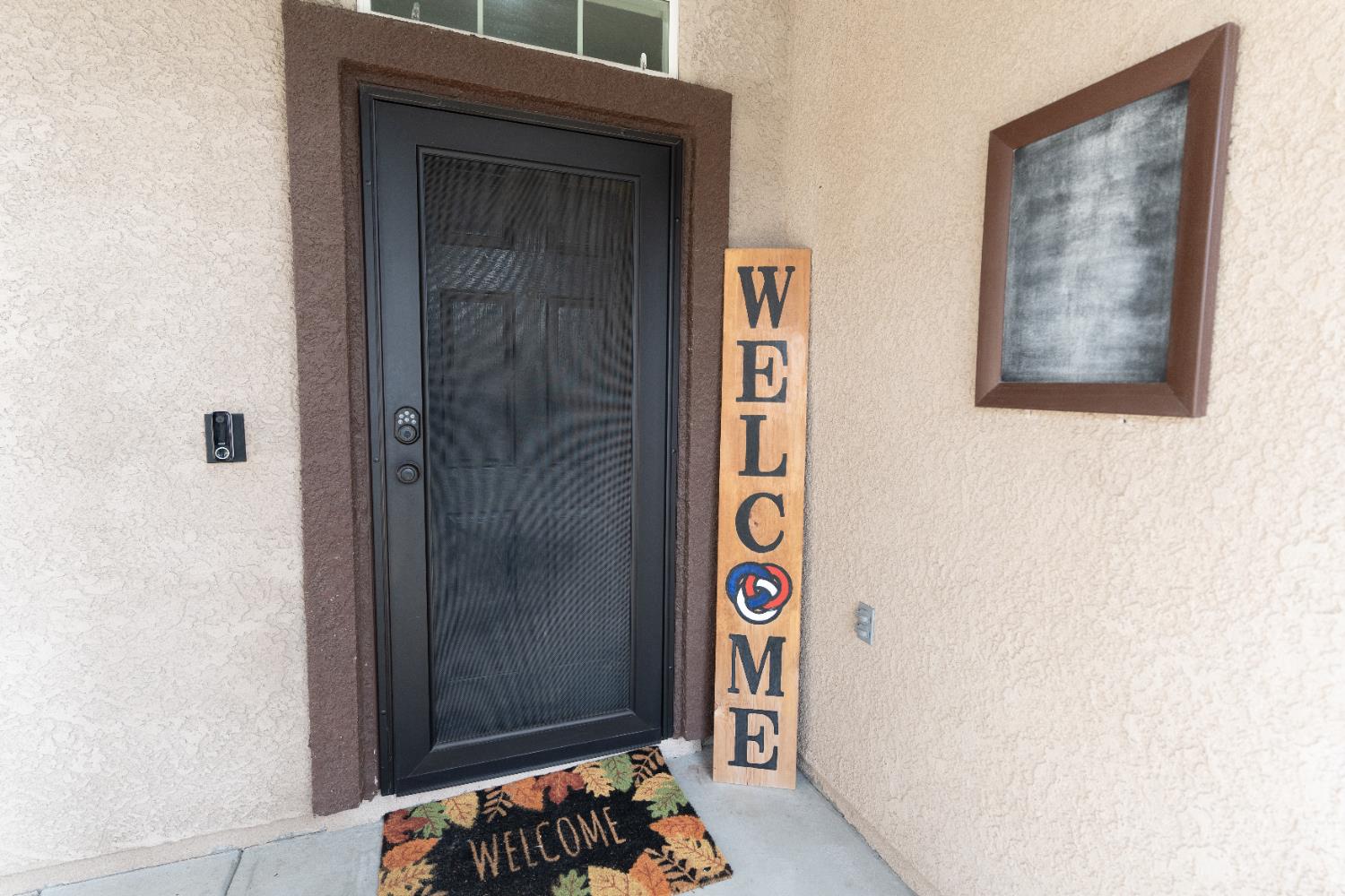 2449 Megan Ave, Clovis, CA 93611