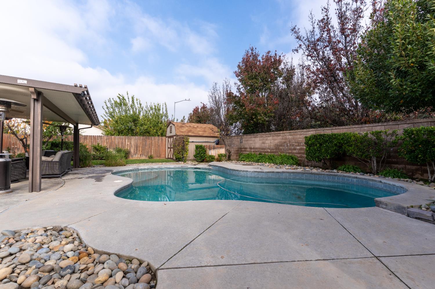 2449 Megan Ave, Clovis, CA 93611