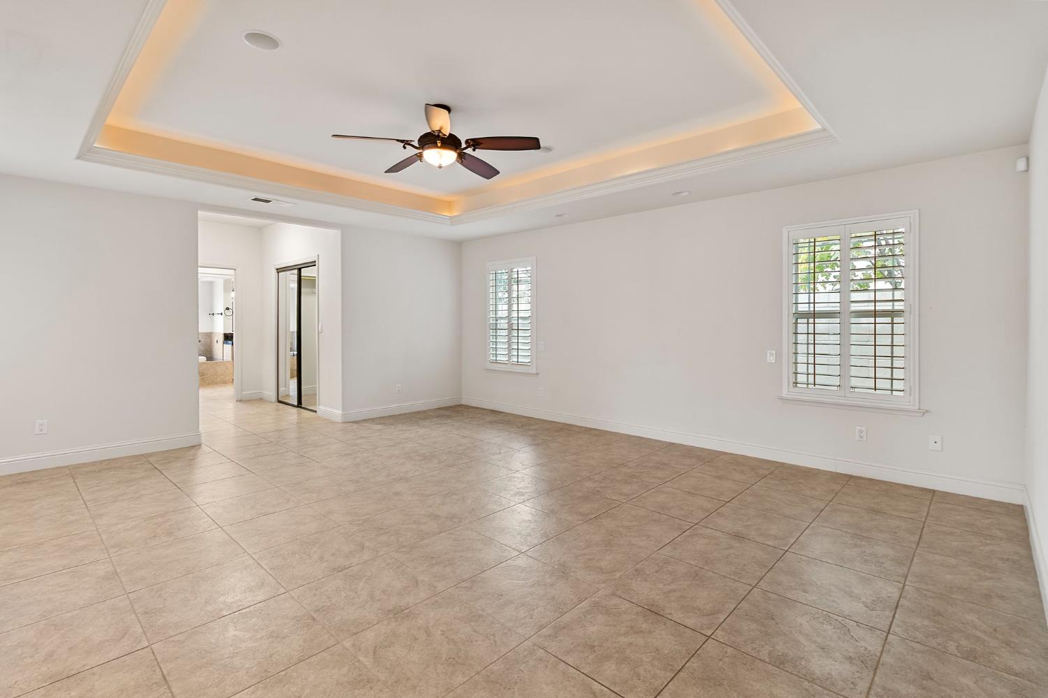 3255 Hollow Ave, Madera, CA 93637