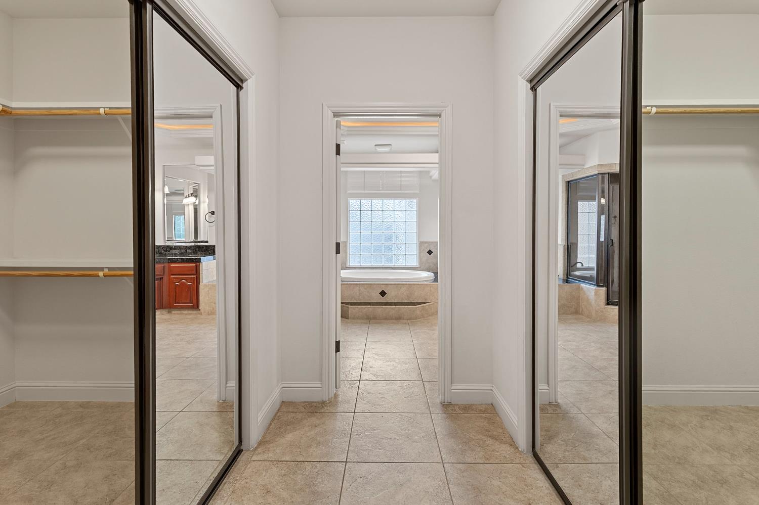 3255 Hollow Ave, Madera, CA 93637