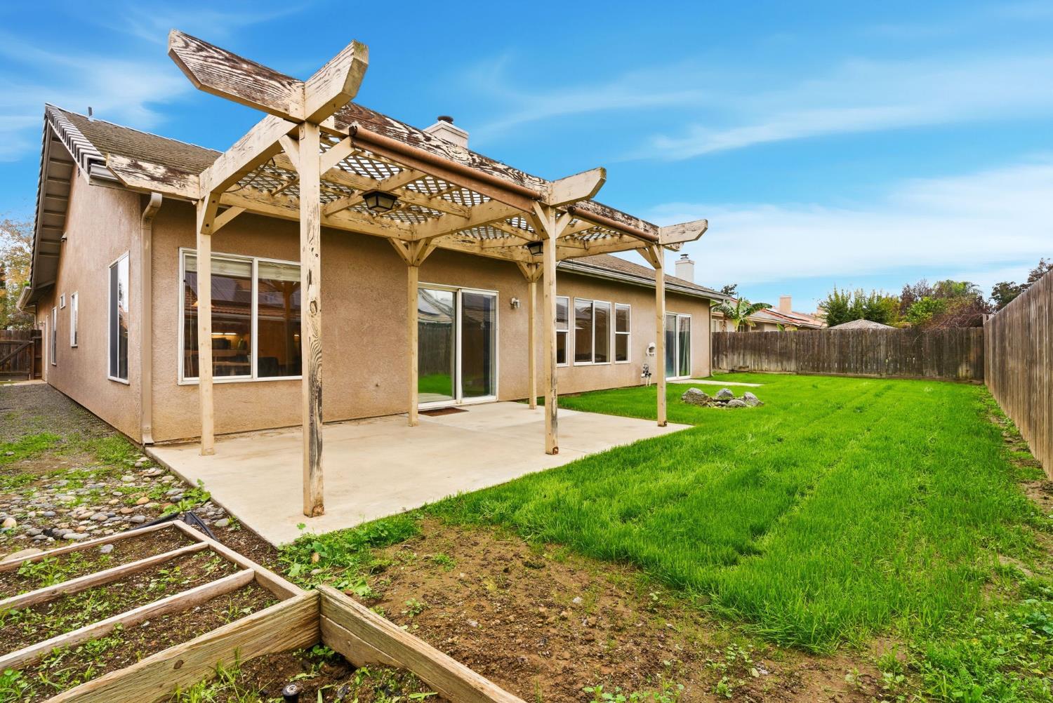 535 Mallard Ave, Lemoore, CA 93245