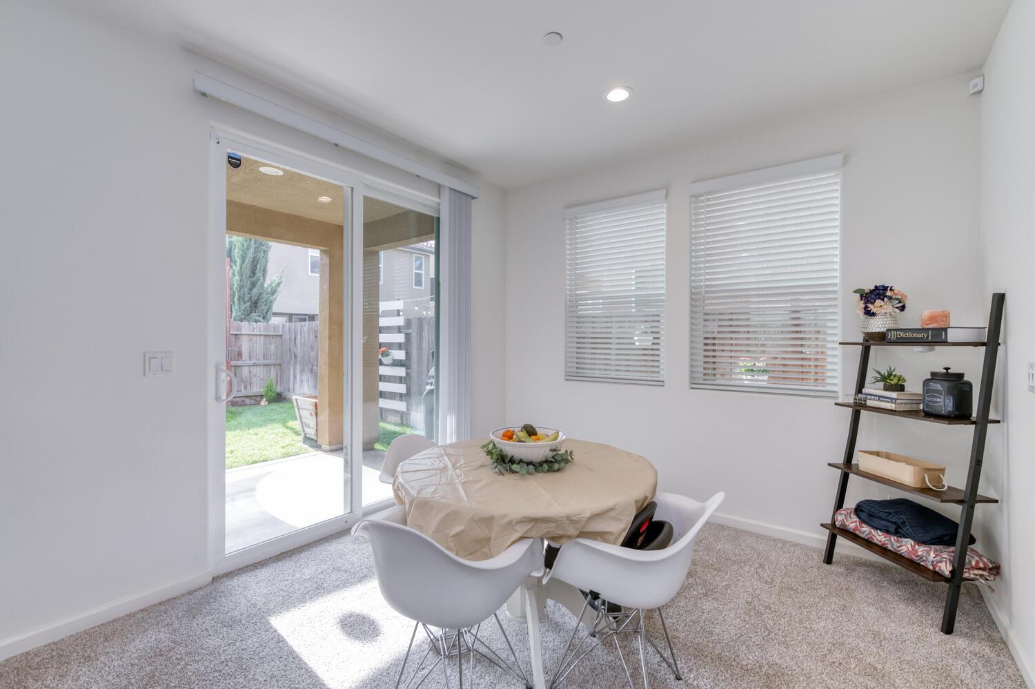 850 Winchell Way W, Madera, CA 93636