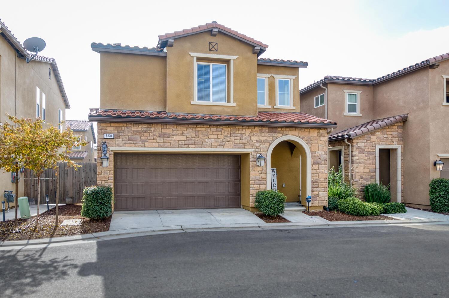 850 Winchell Way W, Madera, CA 93636