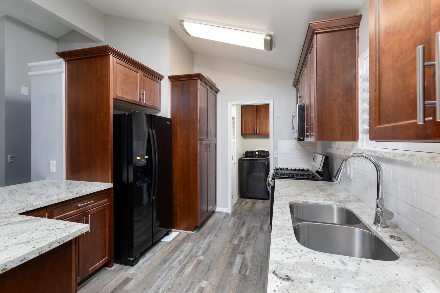 8701 Highway 41 #3, Fresno, CA 93720