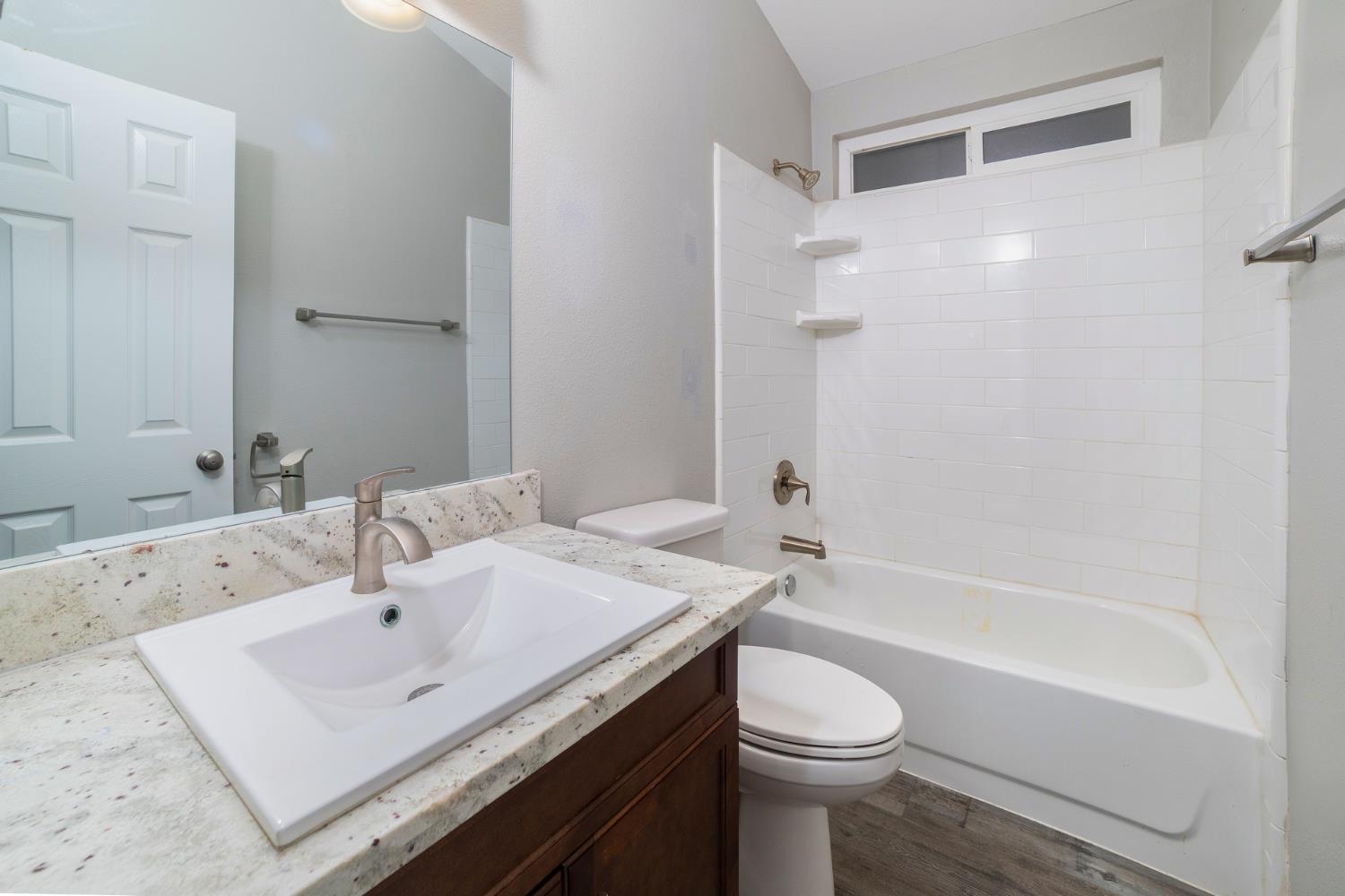 8701 Highway 41 #3, Fresno, CA 93720