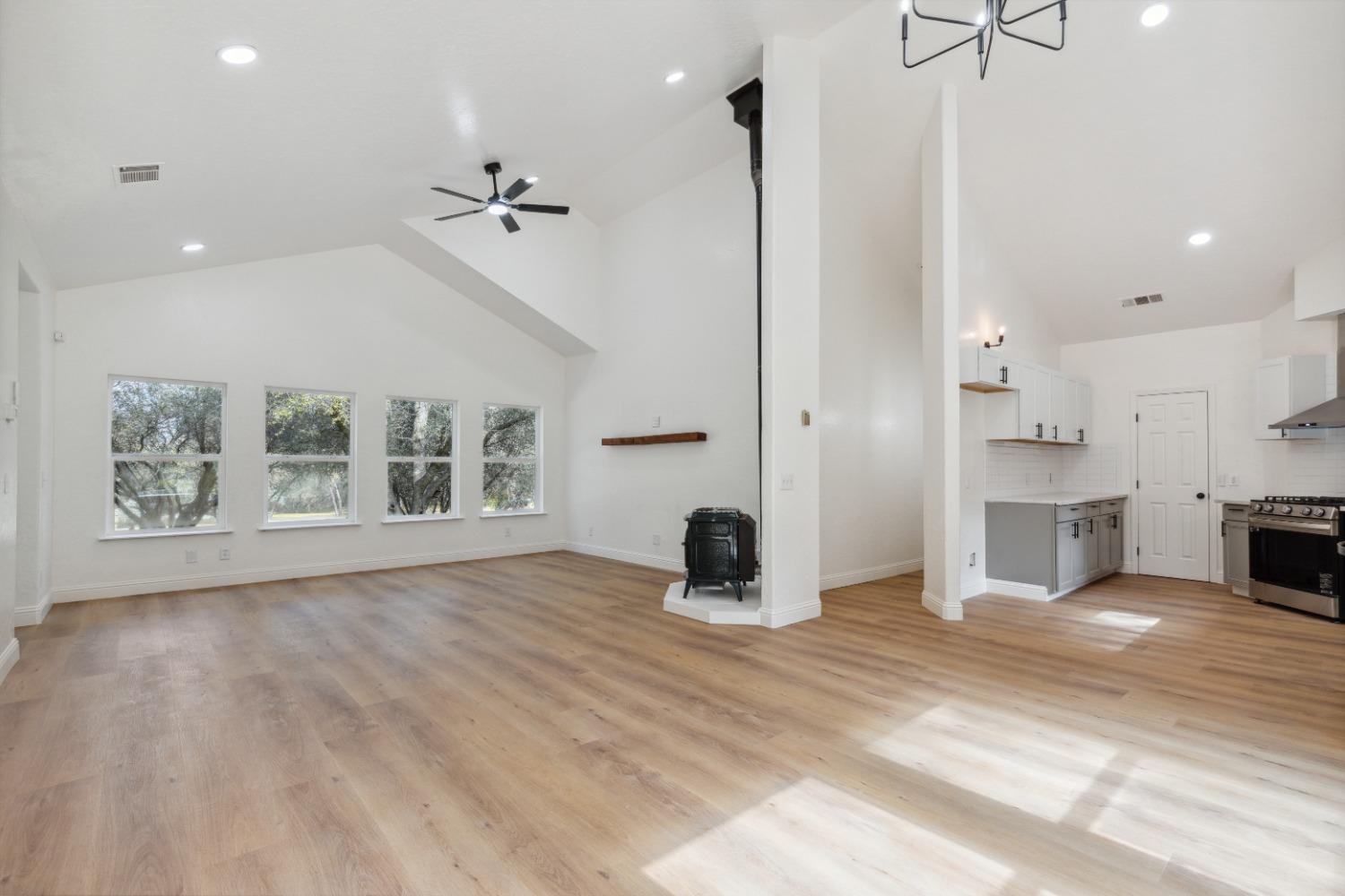 47684 Willow Pond Way, Coarsegold, CA 93614