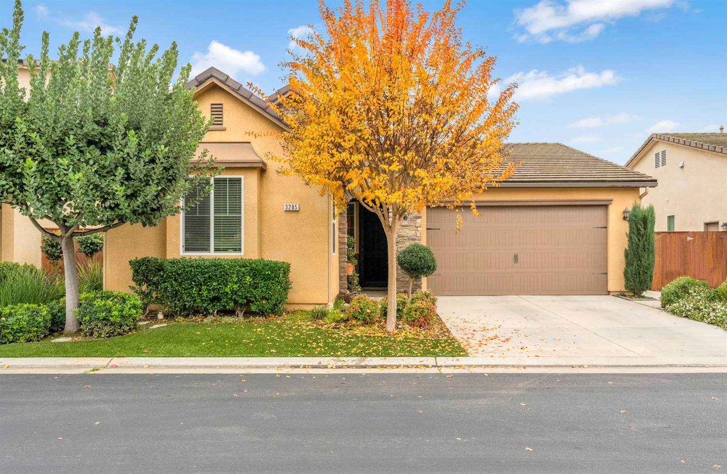 3285 W Melody Dr, Fresno, CA 93711