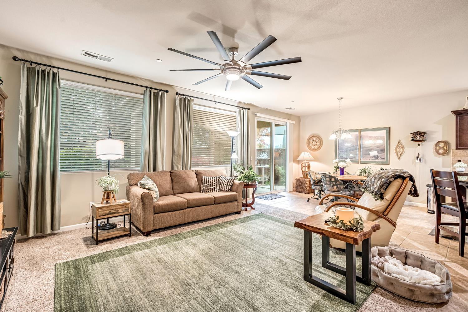 3285 W Melody Dr, Fresno, CA 93711