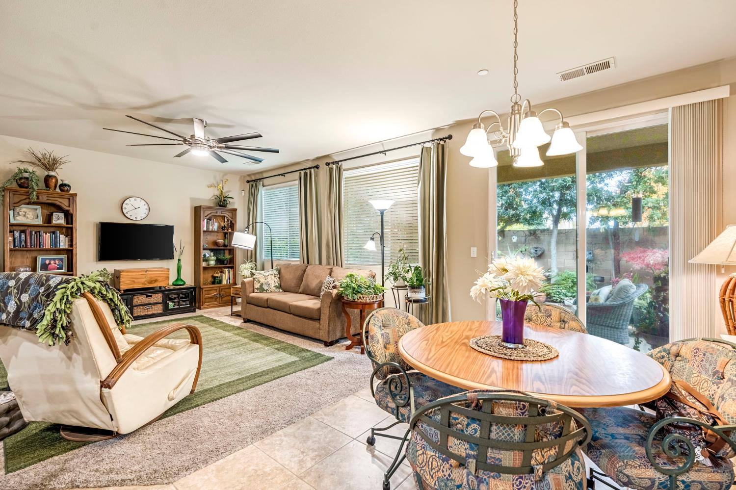 3285 W Melody Dr, Fresno, CA 93711